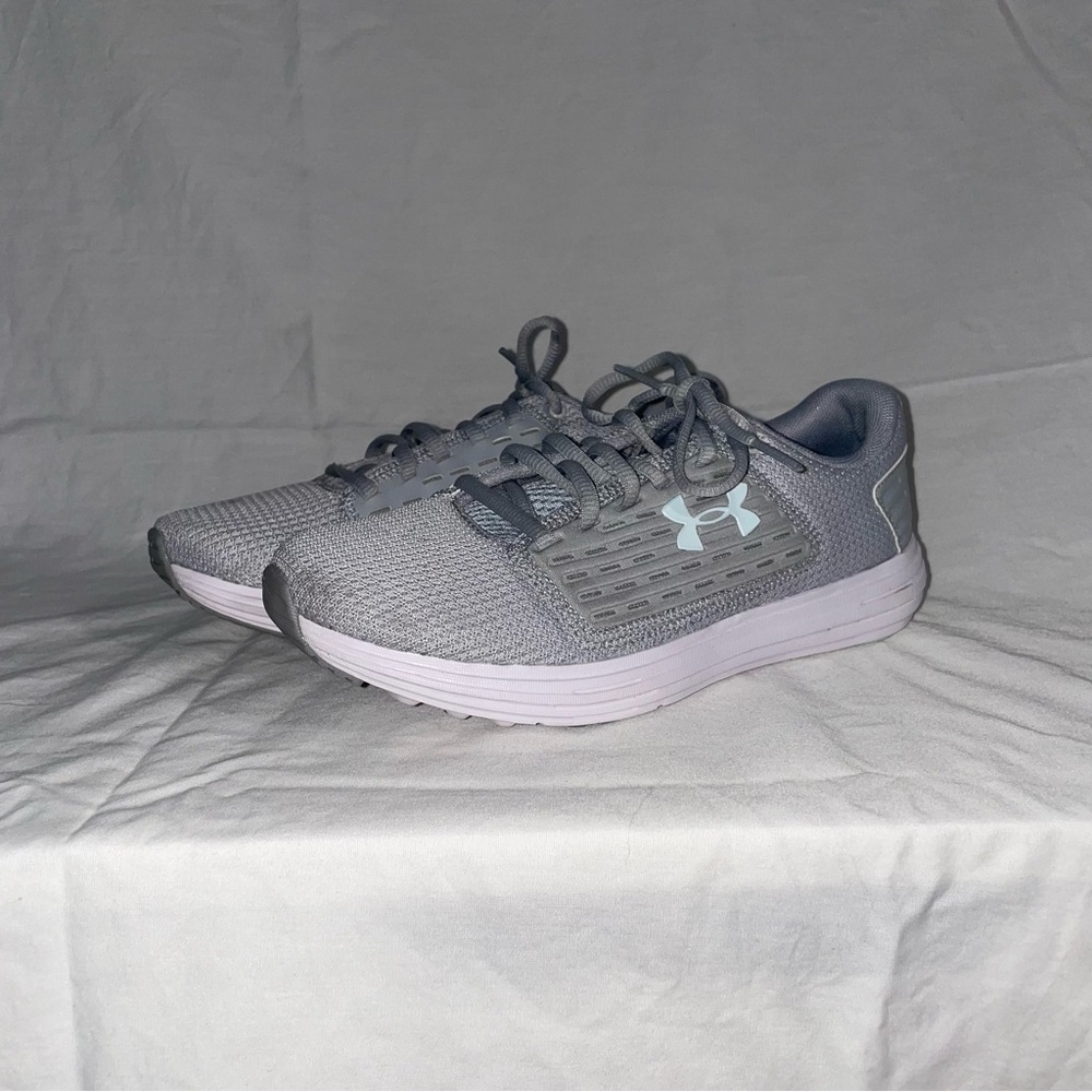 UnderArmour | Grey Running Shoe - Size W6.5